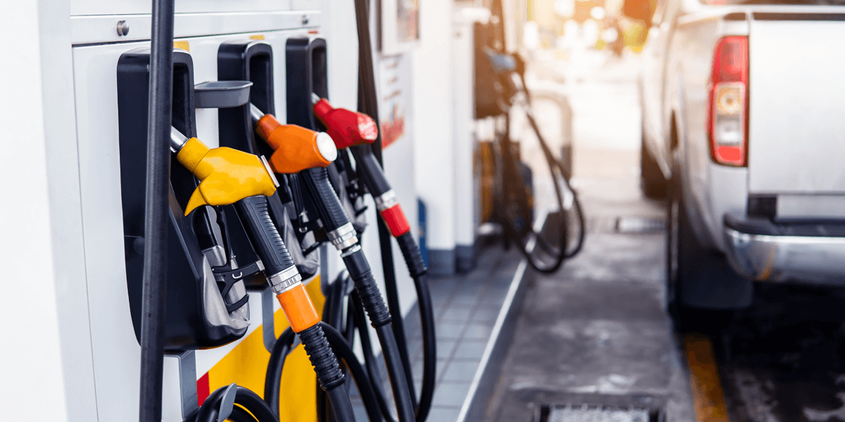 Preços elevados da gasolina; vale a pena abastecer com etanol?