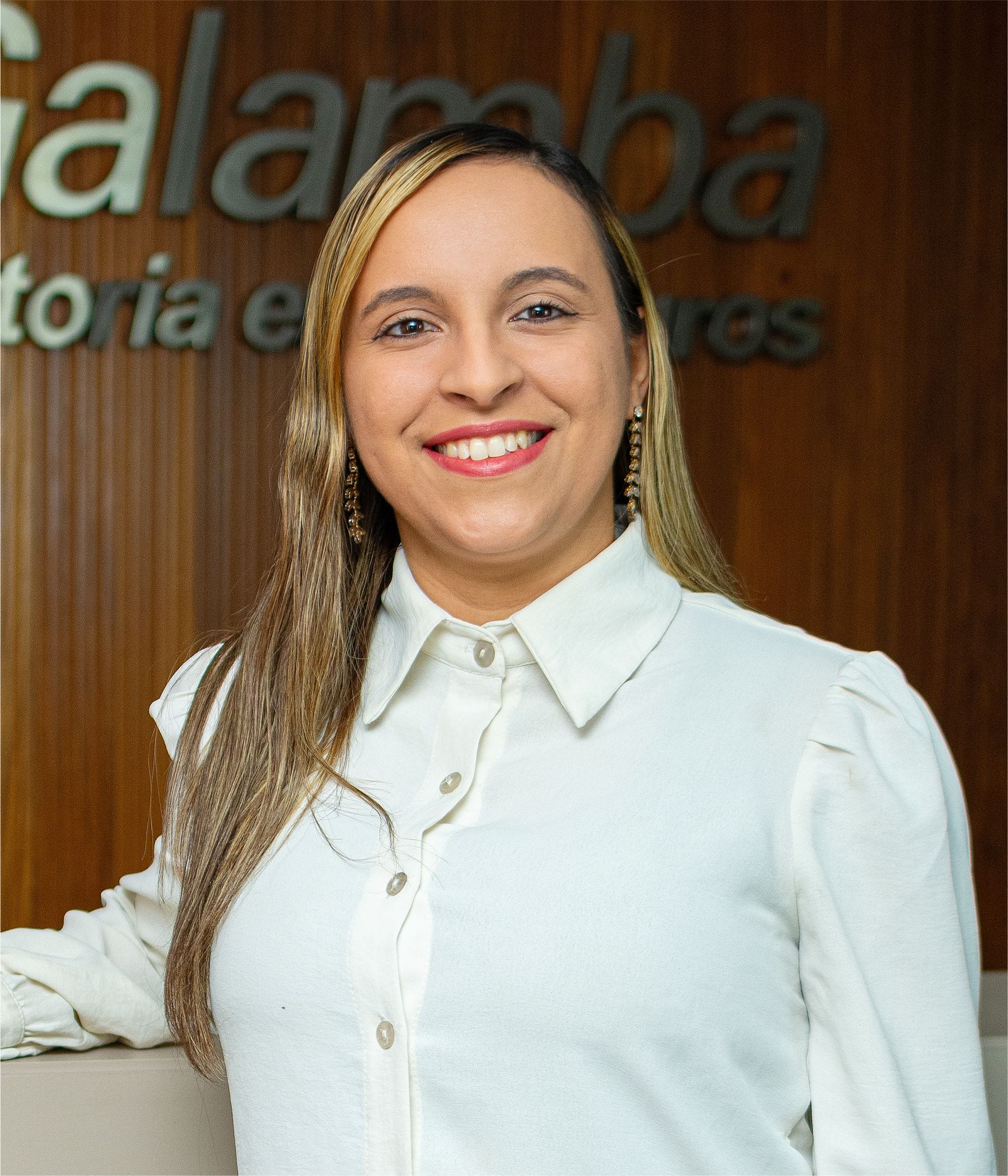 Camila Moura